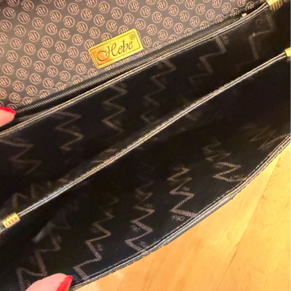 Hebe Vintage Signature Crossbody Bag